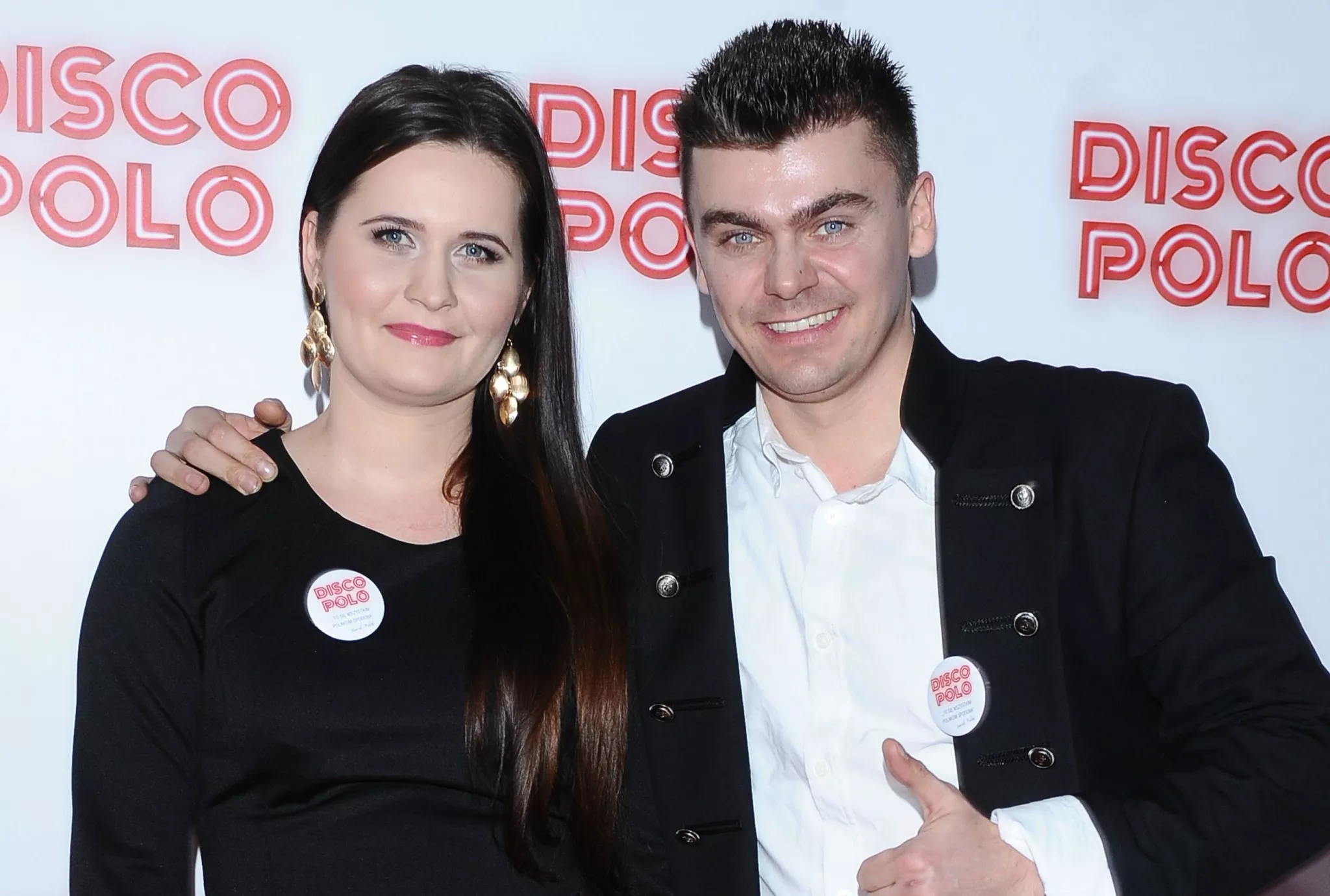 Tak wyglądają żony największych GWIAZD disco polo! Trudno się dziwić, że FANKI nie mają szans!